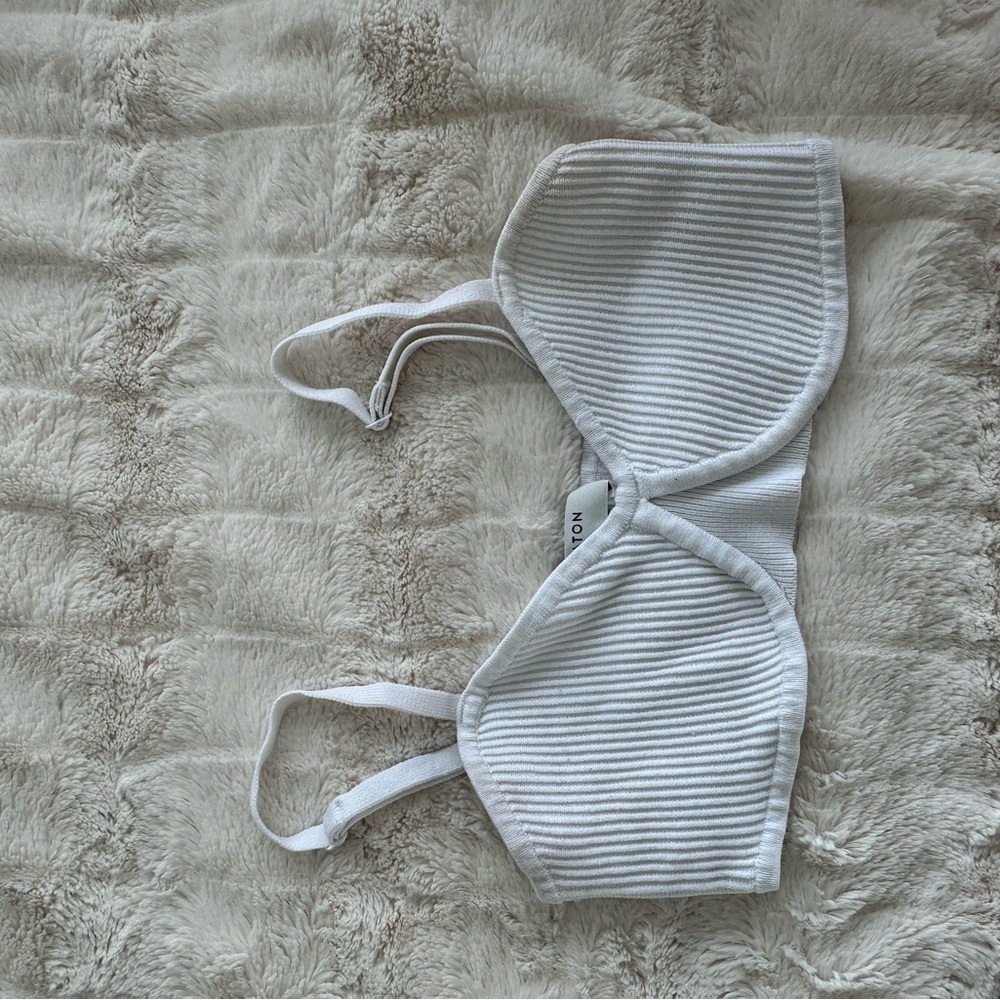 Babaton Bra Top